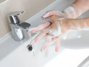 درمان وسواس فکری در نوجوانان [دکتر زهرا امام، روانشناس]